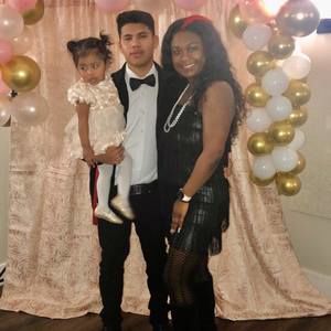 Meet your Posher, Alexis